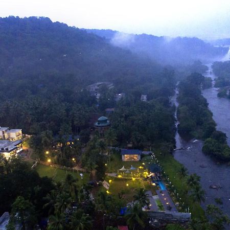Casa Rio Resorts Athirappilly Zewnętrze zdjęcie